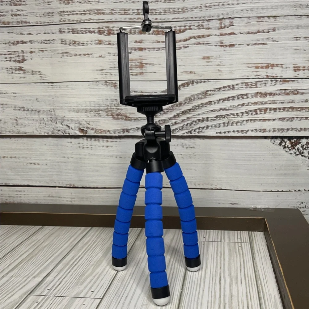 Flexible Octopus Tripod for Smartphones | Blue